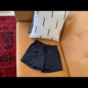 Lululemon Spring Break Away Short